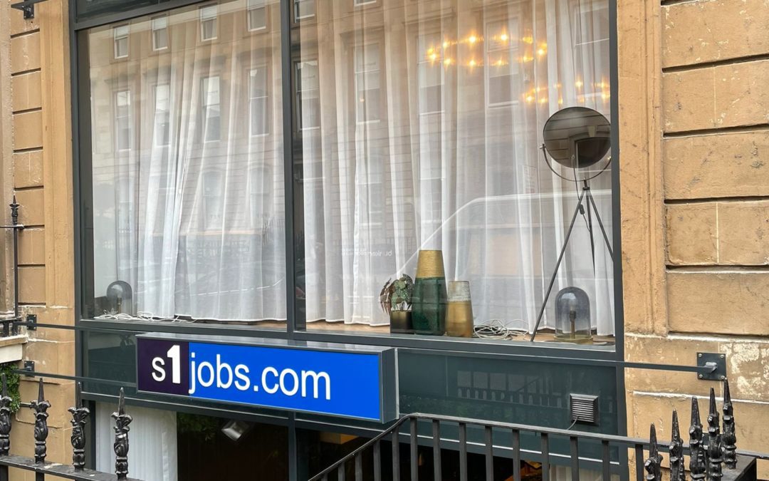 Glasgow Creative: Effective Storefront Signage for Herald Times Group